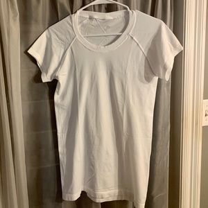 Lulu Lemon Swiftly Tech Short Sleeve Shirt Size 10